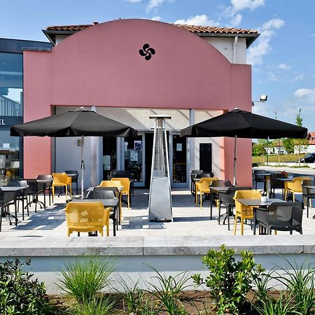 Hotel Restaurant Aldaburua Larressore Exterior foto